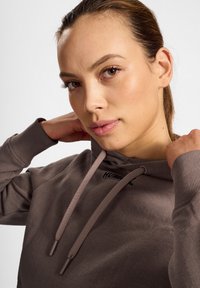 Hummel HMLLEGACY CROPPED  - Kapuzenpullover - iron