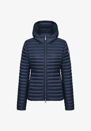 Giacca imbottita trapuntata blu navy con cappuccio, maniche lunghe, cerniera frontale completa e piccolo logo sulla parte superiore del braccio sinistro.