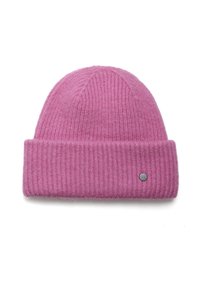 Roze gebreide beanie muts van zacht materiaal, met een geribbelde structuur, een omgeslagen rand en een klein rond metalen logoaccent.