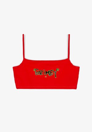 Rød cropped tanktop med tynde stropper og ordet "GRIMEY" i fed graffiti-stil tekst centreret foran.