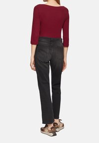 s.Oliver MIT 3/4-ARM UND U-BOOT AUSSCHNITT - Longsleeve - rubinrot