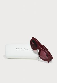 Calvin Klein Jeans Napszemüvegek - burgundy