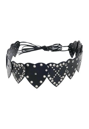 Ceinture en cuir noir avec des cœurs cloutés alternés et une fermeture à lacets, présentée sur un fond blanc.