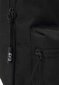 EA7 Emporio Armani ZAINO UNISEX czarny