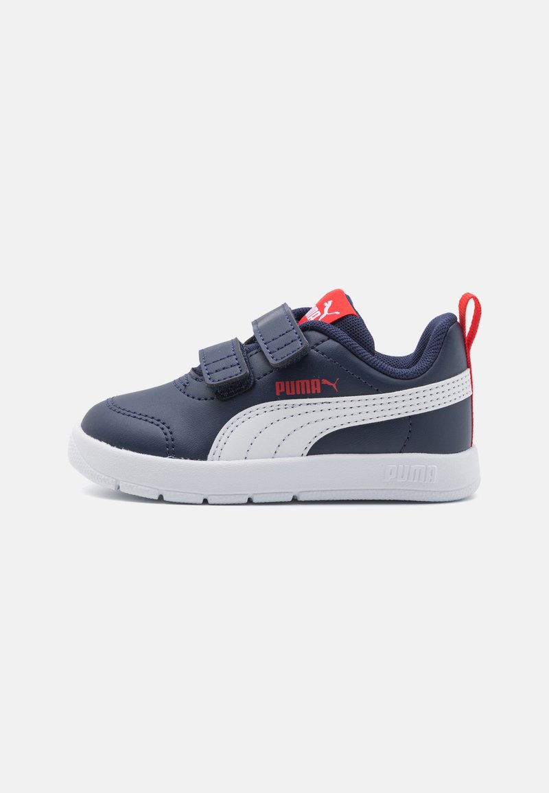 Puma - COURTFLEX  - Sporta apavi staigāšanai - navy/white/red, Palielināt