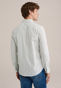 Thumbnail Image 3
