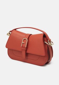 Furla FLOW MINI TOP HANDLE - Kabelka - cannella