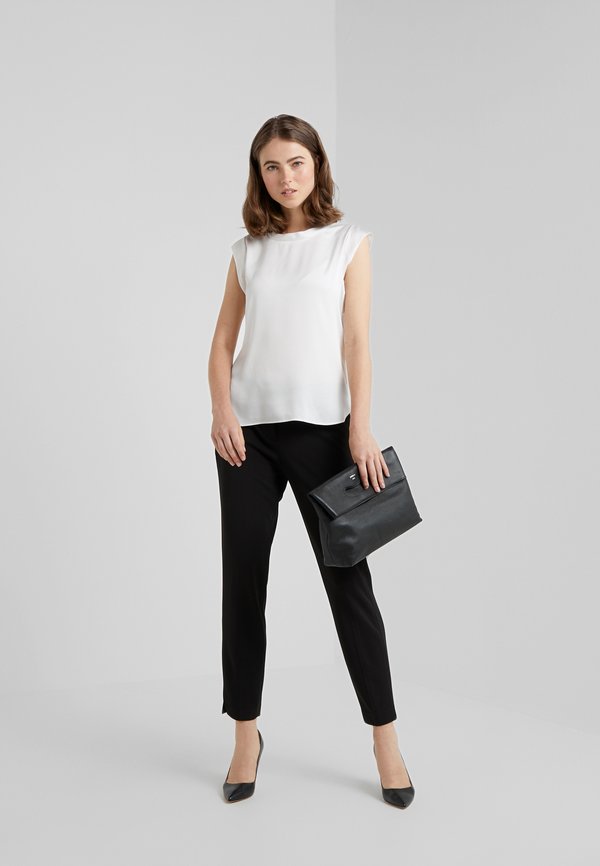 FOUNDATION FRONT TAB SLIM SIDE SLITS - Trousers2