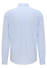 Cămașă cu carouri de culoare albastru deschis, cu mâneci lungi, mansete cu nasturi și guler tip spread. Fabricată dintr-un material neted, cu o croială structurată.
