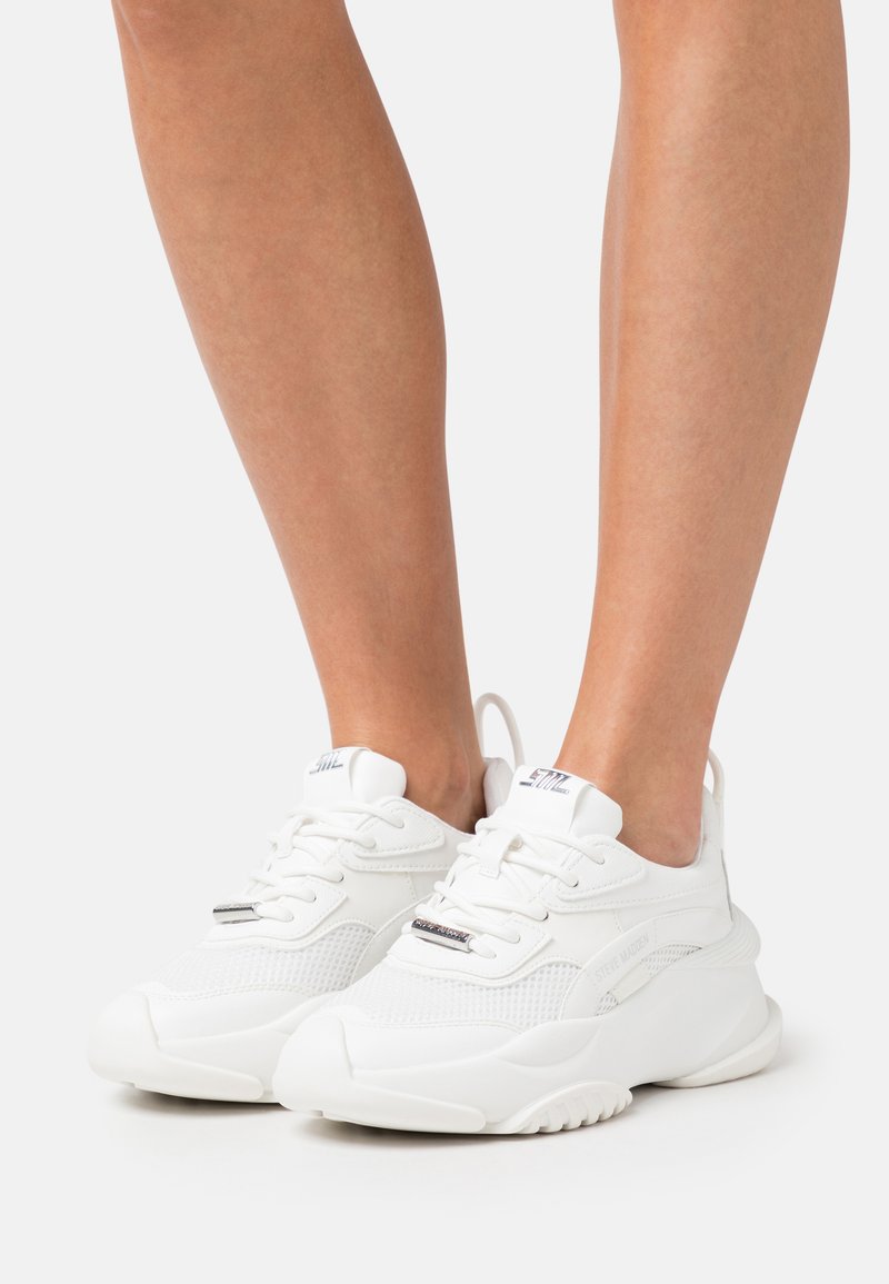 Steve Madden BELISSIMO Sneaker low white/weiß Zalando.at