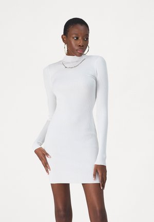 MANGO LONG SLEEVED - Rochie tricotată - white