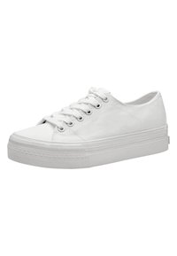 Weiße Sneakers aus Canvas mit runder Zehenpartie, Schnürverschluss, strukturiertem Gummisohle und glatter Oberflächenstruktur. Merkmale sind dezente Nähte und ein Branding-Detail.