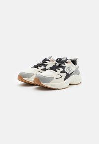 Champion COUNTESS - Tréningová obuv - offwhite/black/grey