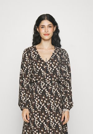 Object Petite L/S V-NECK TOP PETIT - Φόρεμα ημέρας - sand