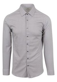 Langearmige shirt met een witte basis en een geometrisch blauw en rood patroon, met een knoopsluiting aan de voorkant, standaard kraag en een gladde stofstructuur.