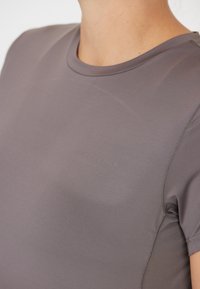 Endurance Sports T-shirts - excalibur