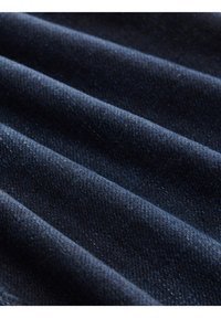 Thumbnail Image 5