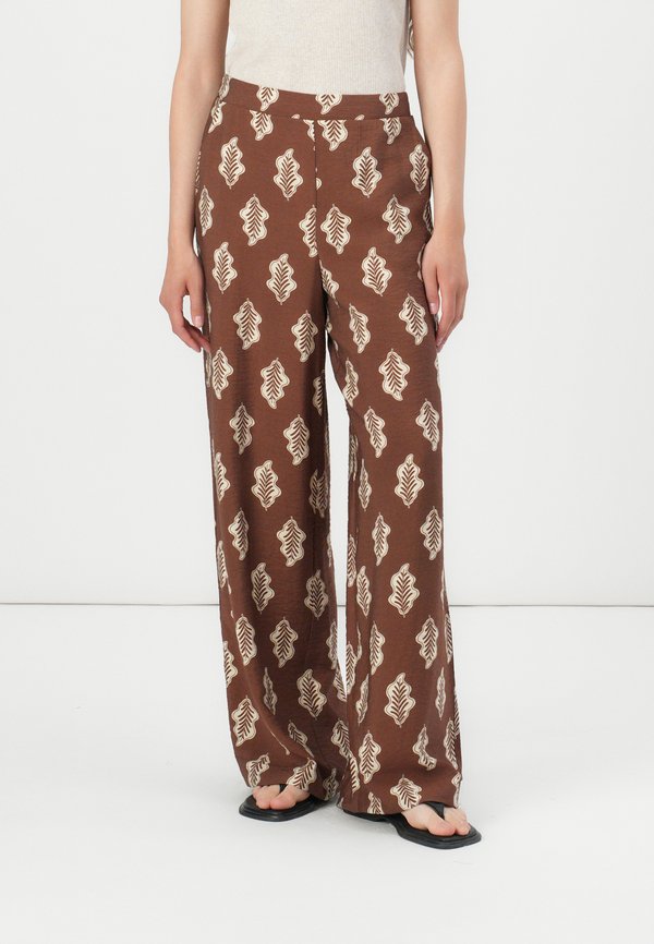 VMROMA LOOSE PANT - Trousers