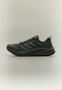 Επιλέχθηκε, core black/iron metallic/footwear white