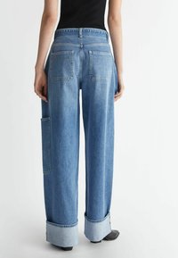 LIU JO WITH BELT - Široke kavbojke - blue denim