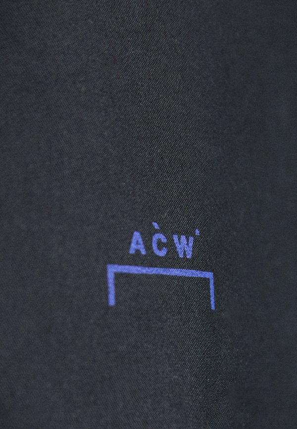 FORM SHORT - Shorts3