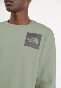 The North Face M FINE CREW - Sudadera - clay grey