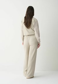 Colmar Originals CABLE-KNIT TRACKSUIT BOTTOMS - Trainingsbroek - sand