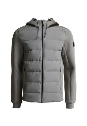 Chaqueta con capucha que presenta un frente acolchado gris y mangas lisas grises. Cuenta con una cremallera frontal y un cordón para un ajuste ajustable.