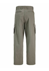 Cargo pants in olive green, featuring two side cargo pockets, rear pockets, and a straight-leg design. Made from lightweight fabric with a smooth texture.