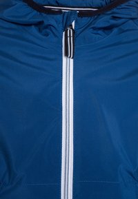 Outburst Ulkoilutakki - royal