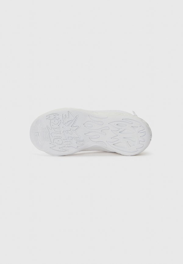 MB.04 UNISEX – Basketballschuh