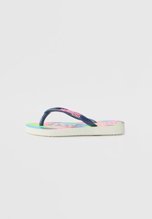 Chancla de goma navy con una tira texturizada, estampado gráfico en rosa, verde y azul sobre una suela multicolor, ligera y con bordes suaves.
