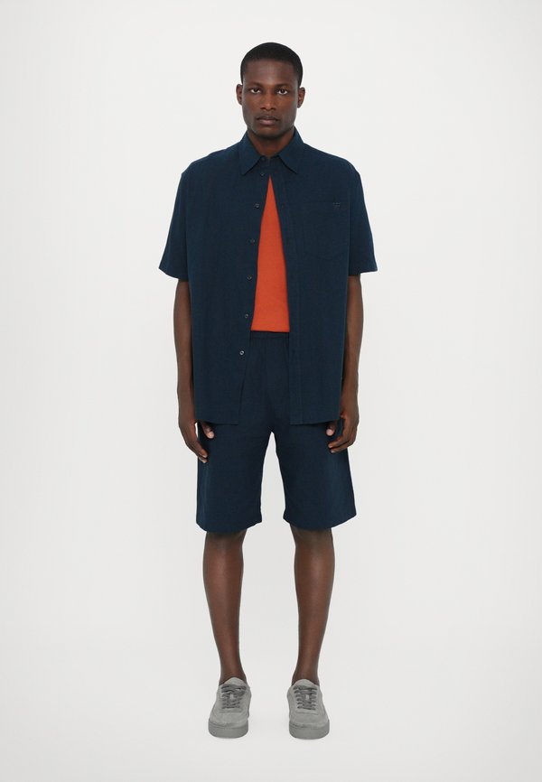 ENOCH  - Shorts - salute2