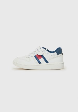 SKYLER UNISEX - Sneakersy niskie