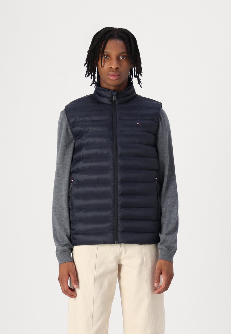 Tommy Hilfiger - CORE PACKABLE VEST - Chaleco - desert sky, Ampliar