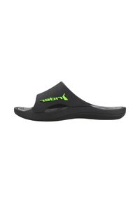Sandal nera a scivolo con design curvo, realizzata in materiale morbido, con una cinghia testurizzata e un logo verde a contrasto.