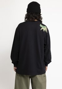 Volcom TT B IGUCHI - Maglietta a manica lunga - black