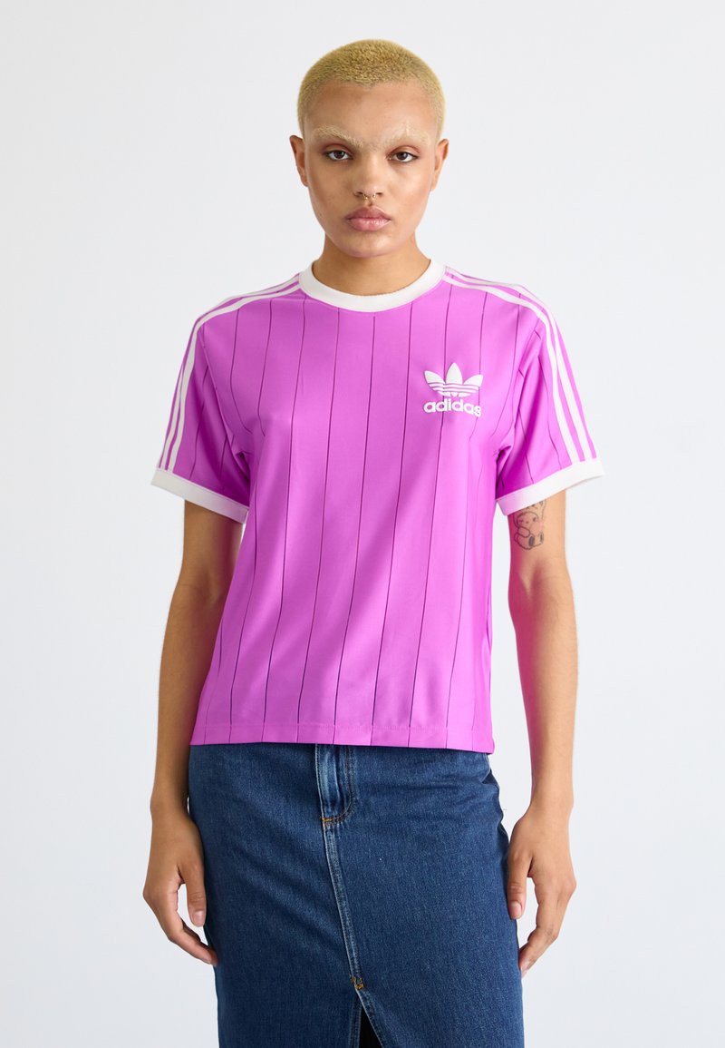 adidas Originals ADICOLOR 3-STRIPES PINSTRIPE - Camiseta estampada - purple burst