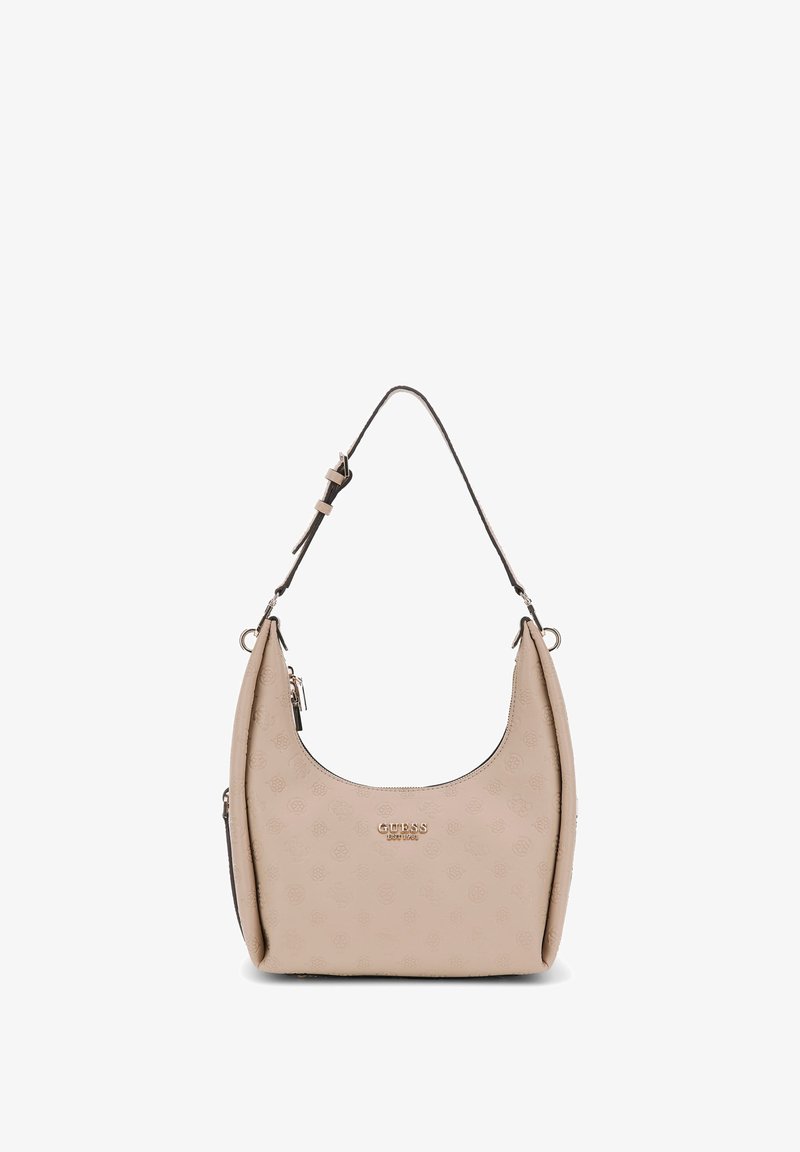 Beżowa torebka o zakrzywionym kształcie z tłoczonym wzorem logo. Posiada jeden regulowany pasek i metaliczne akcenty.