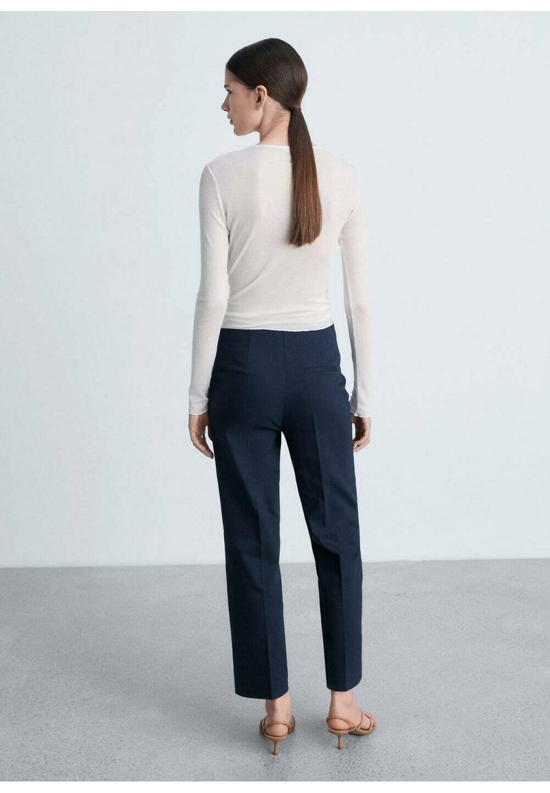 Pantacourt Mango Bleu Marine Taille 36, 98% Coton 2% élasthanne - Neuf Avec étiquette