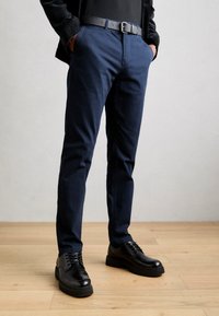 Scotch & Soda - CORE STUART - Chinos - night Thumbnail Image 1