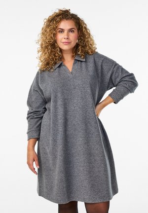 MIT V-AUSSCHNITT UND KRAGEN - Svetríkové šaty - dark grey melange