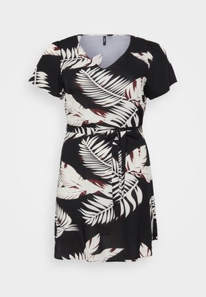 Vero Moda Curve VMCEASY DRESS - Day dress - black