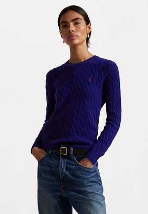 - Sweter