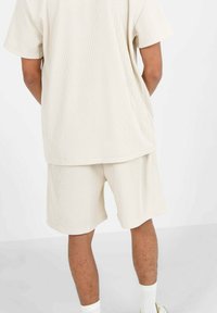 Sixth June PLEATED - Short - beige