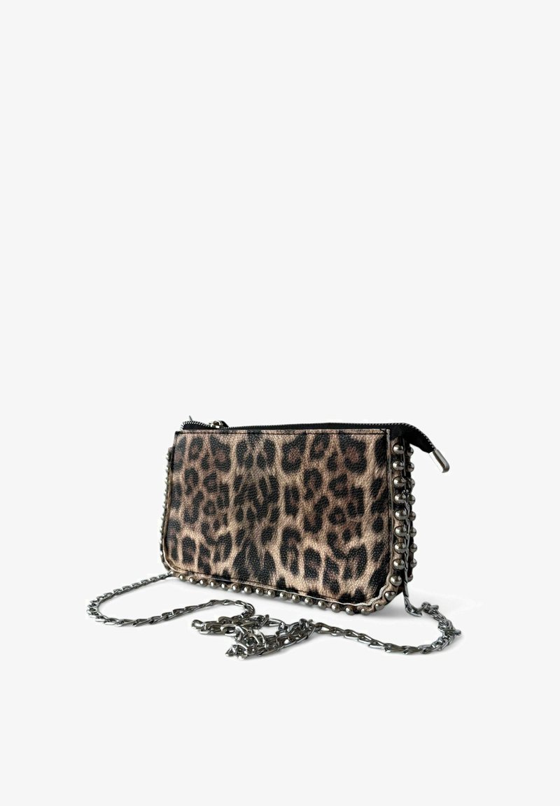 Mianqa Clutch - leopard