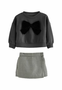 Next REGULAR FIT SET - Shortsit - black