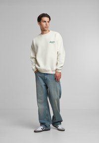 Another Cotton Lab SUNDAY DRIVING UNISEX - Sweatshirt - white