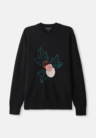 Sweatshirt preto com bordado floral verde e vermelho na frente, com decote redondo e mangas longas. Textura de malha suave.