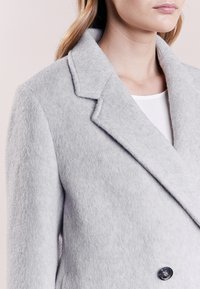 Filippa K Cappotto corto - grey